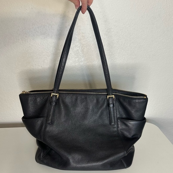 Michael Kors Black Pebbled Leather Jet Set Tote Bag - Picture 3 of 12